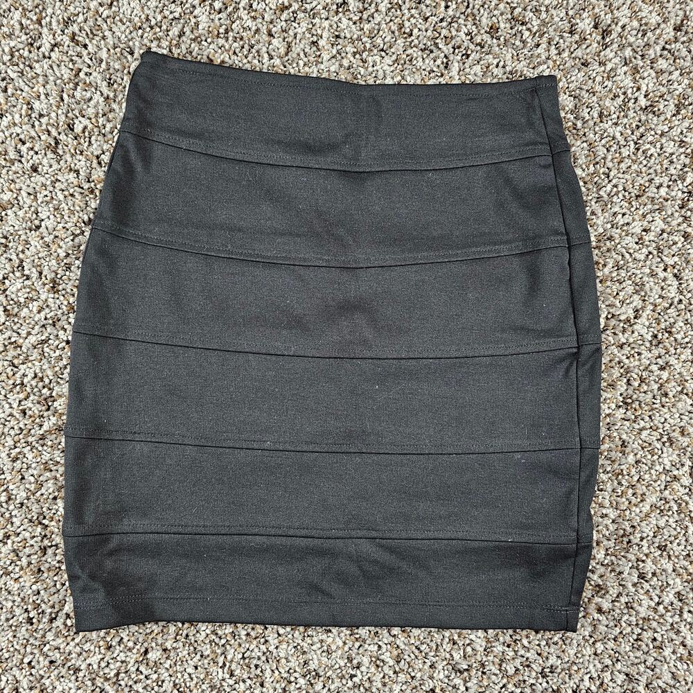 Basic House Womens Sz S Mini Skirt Bodycon Black Fitted